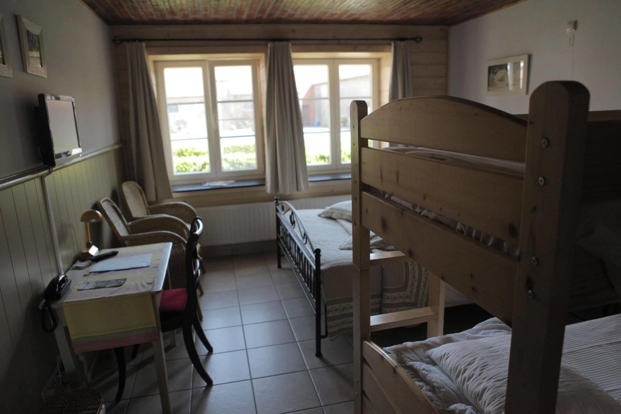 Gasthof Schraevenacker Vleteren Bagian luar foto